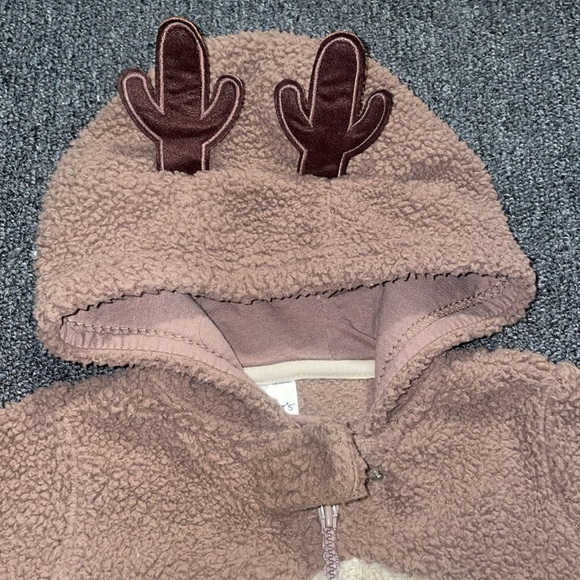 Carters Snowsuit - Picture 3 of 5
